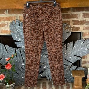 BELLE by Kim Gravel Size 6 Regular TripleLuxe Leopard Twill Jeans